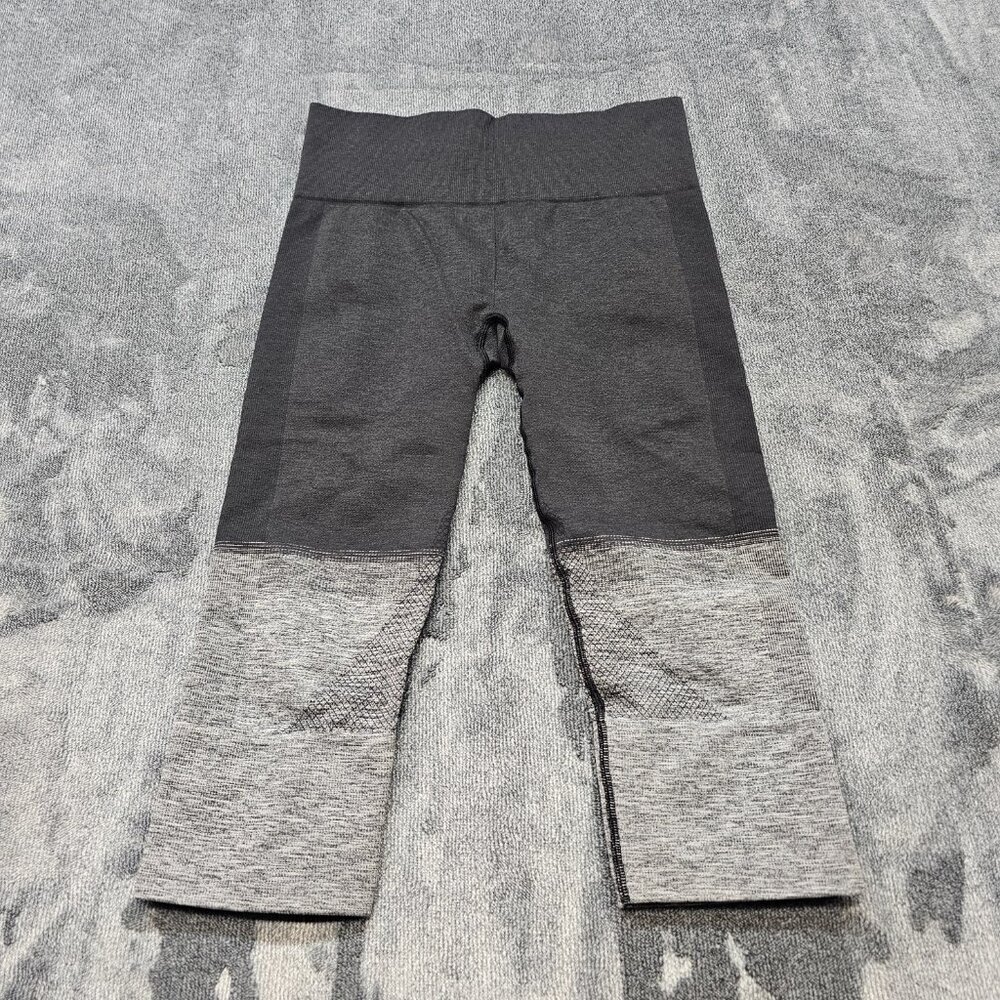 Lululemon Seamlessly Street Crop Heathered Black Leggings Mid-Rise Womens Size 6 - Picture 8 of 11